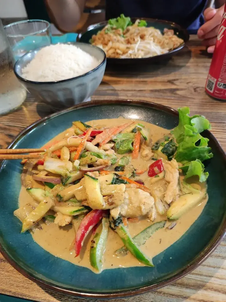 Sheila Hoesch_BOTNA THAÏ & SUSHIS - COLOMIERS_Colomiers_review