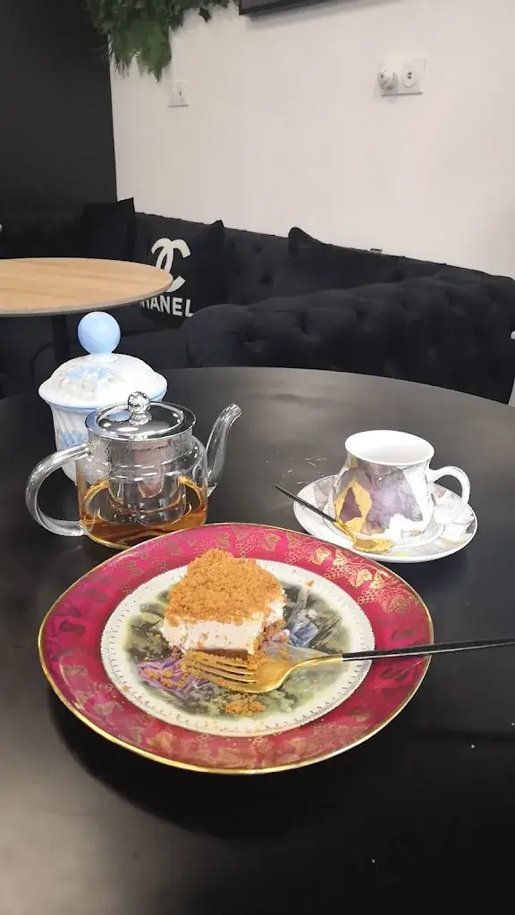 XIANGXIANG LIU_Les KNAILLES_Colomiers_recensione