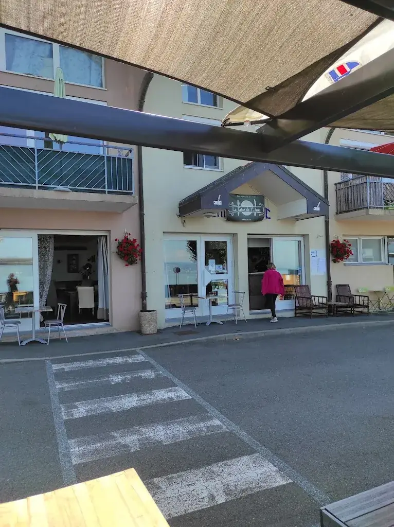 La Table de Y'Anne_Meillerie_slider_image_1