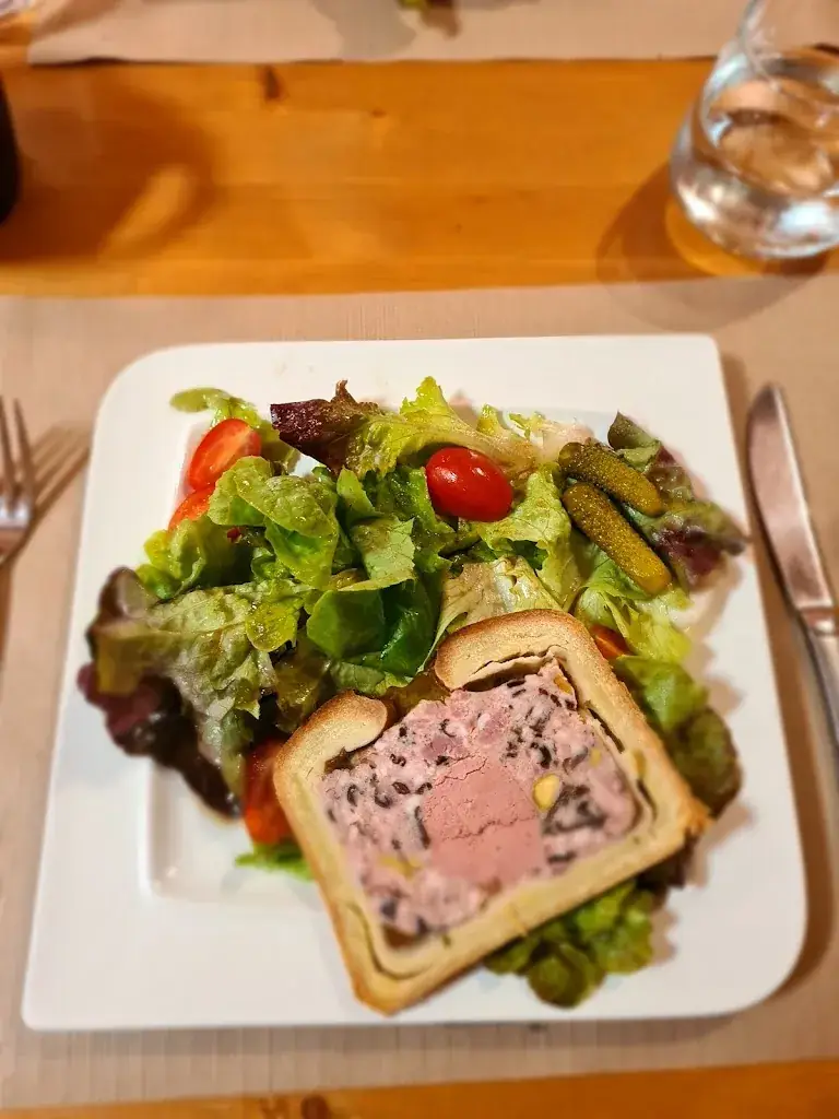 Richard Newman_Le Carnotzet_Couiza_review