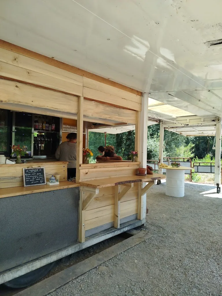 Louison Nota_Le Ventriloque Guinguette_Couiza_review