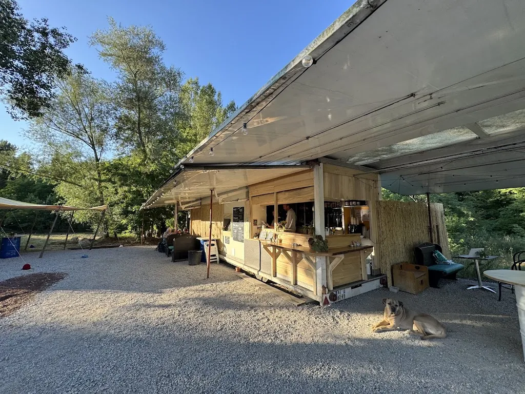 Le Ventriloque Guinguette_Couiza_slider_image_3