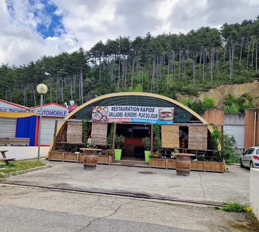 Bus restaurant Plein champs_Couiza_slider_image_1