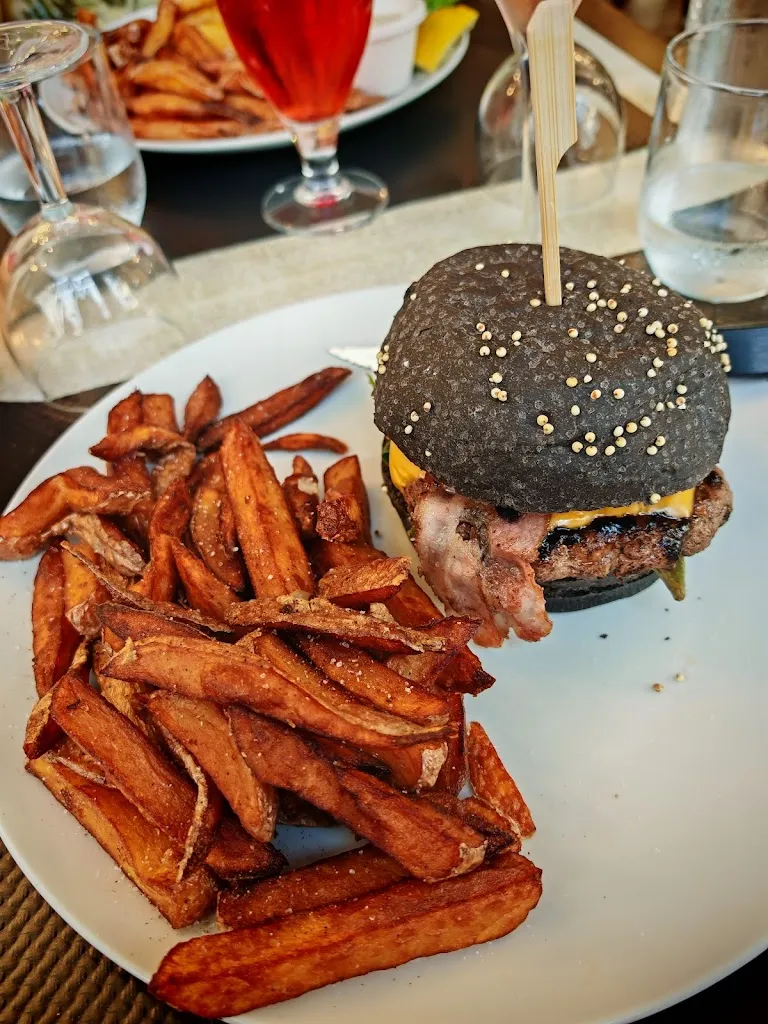 Brent McTavish_CHAPAÏRE_Espéraza_review