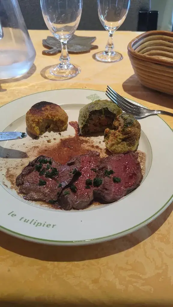 Arnault Granier_Hôtel Le Tulipier_Cransac_review