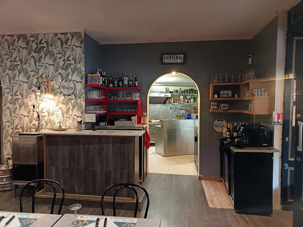 La table thermale restaurant in Cransac