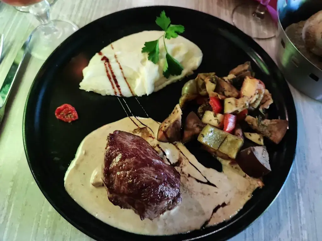 L'endroit_Decazeville_slider_image_3