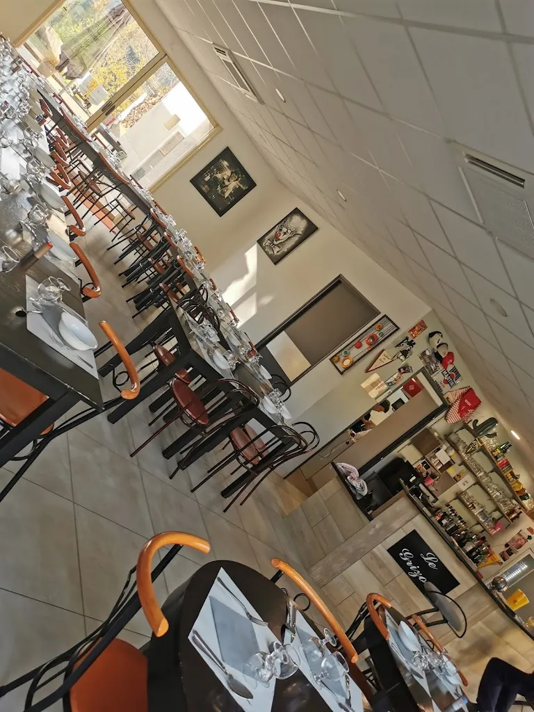 Le grizou Restaurant in Aubin