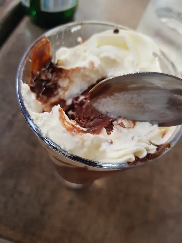 Alyssa DOMINGUEZ_Passe-Temps , la tradition en cuisine_Coursan_review