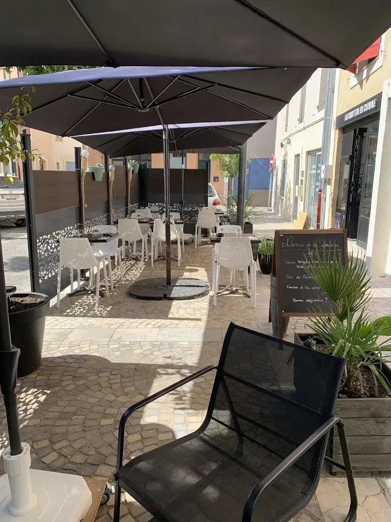 Passe-Temps , la tradition en cuisine restaurant in Coursan