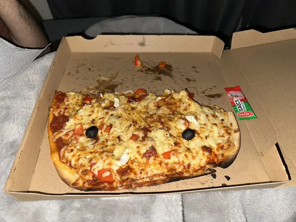 Pizzeria chez Bruno_Coursan_slider_image_1