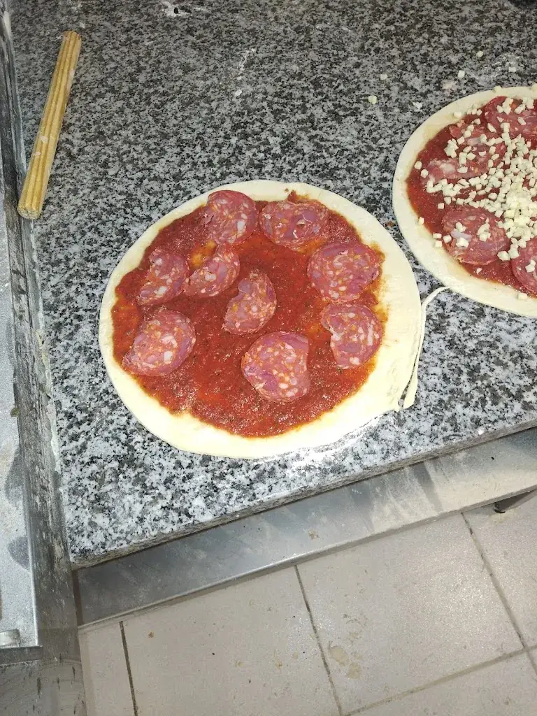 Menu_Distributeur Automatique Pizza Chapelle 24H/24H_Coursan_image_3