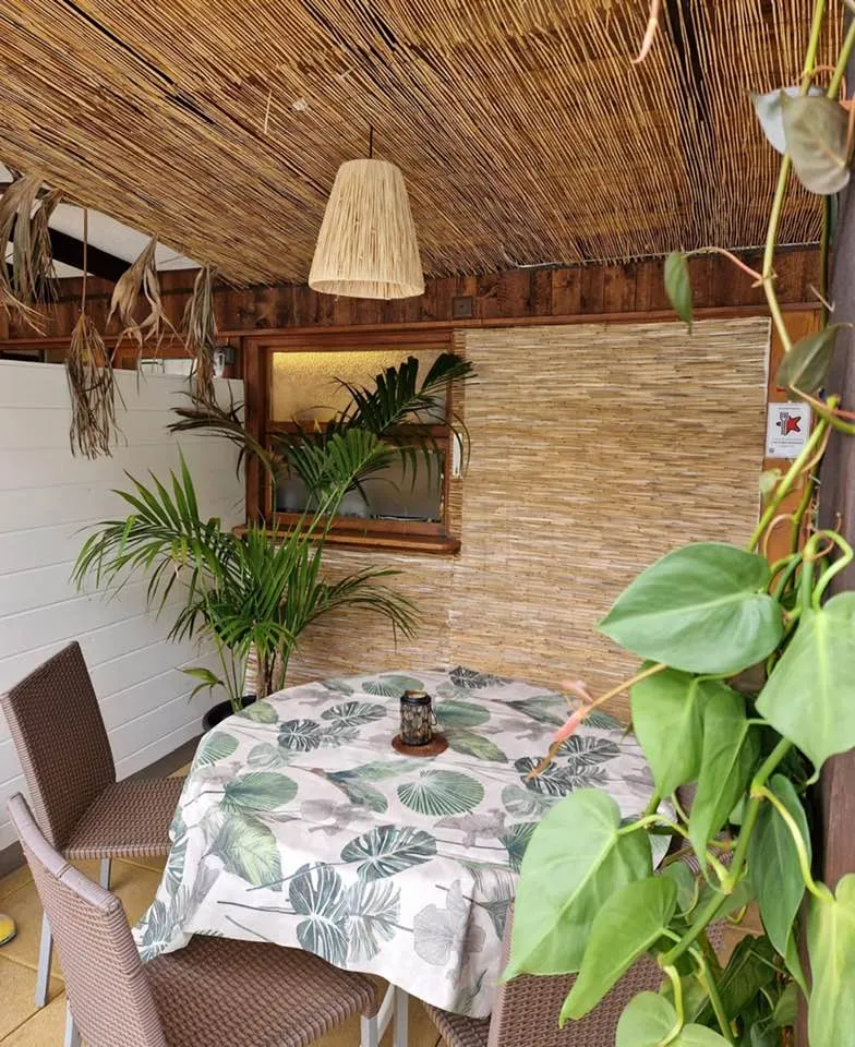 Restaurant de la Piscine du Berceau_Château-d’Œx_slider_image_2