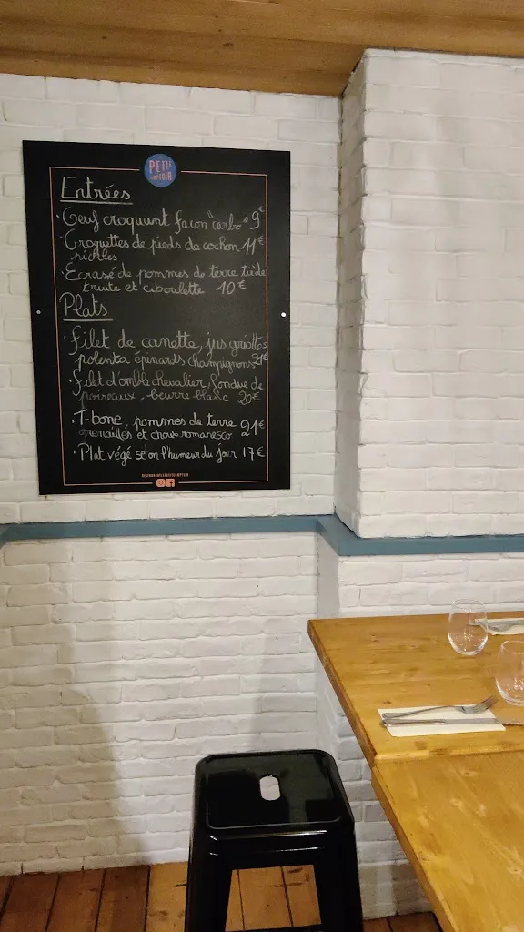 Restaurant le petit comptoir_73210_slider_image_2