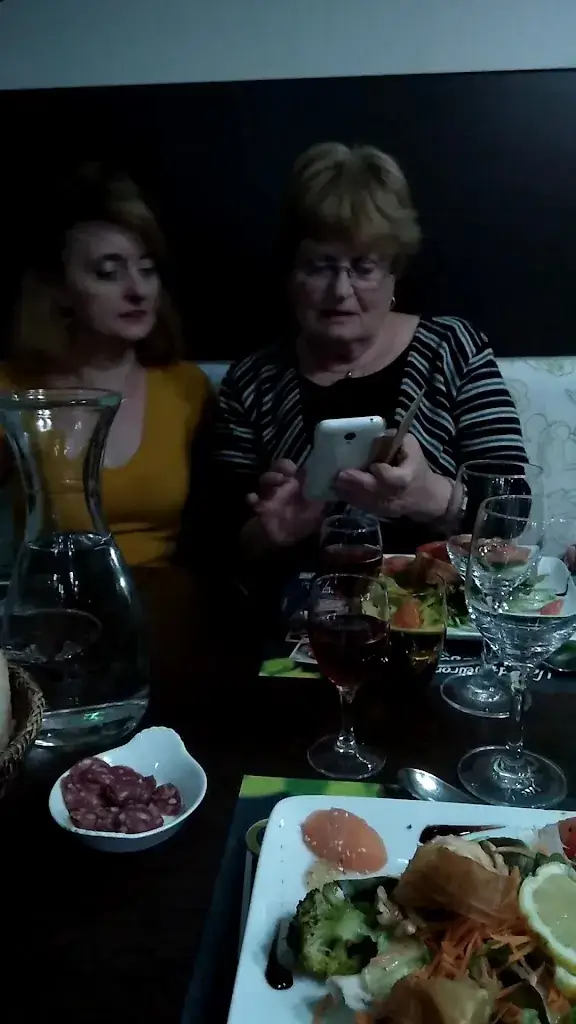 Restaurant Les Halles de l'Aveyron_Onet-le-Château_slider_image_2