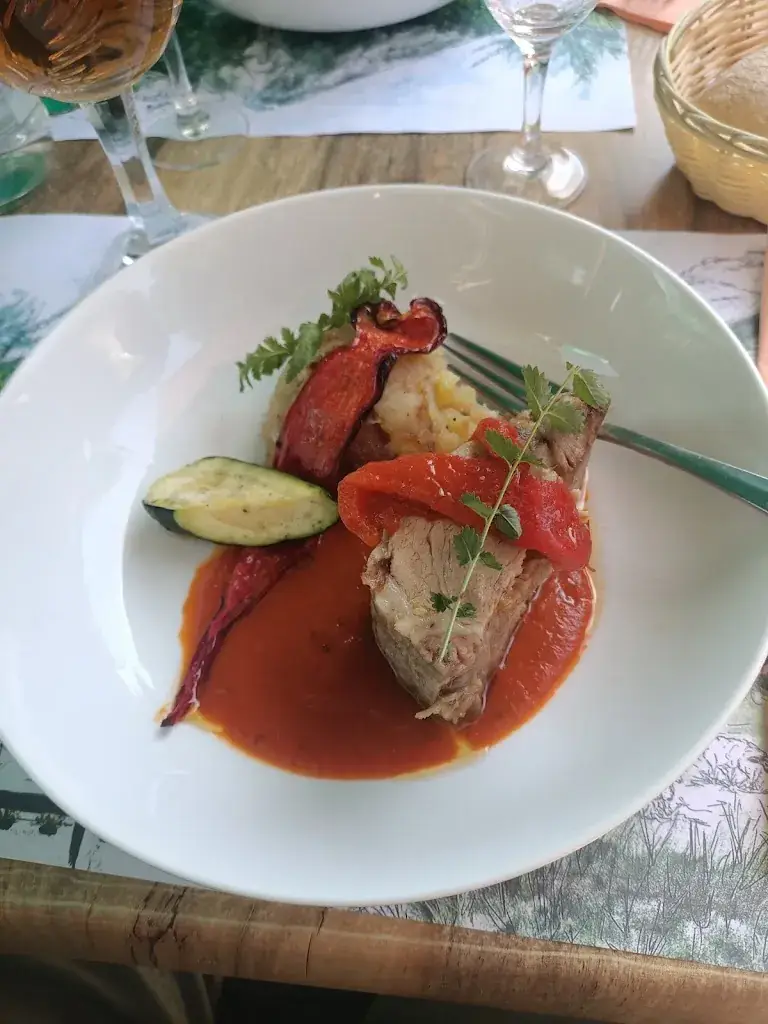 Grant Walmsley_Chez Louisette - Auberge du Lienz_Barèges_review