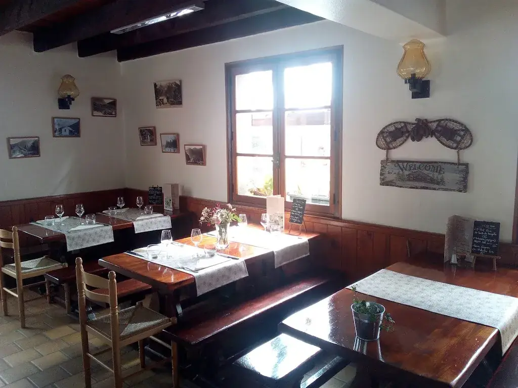 Chez Louisette - Auberge du Lienz restaurant in Barèges