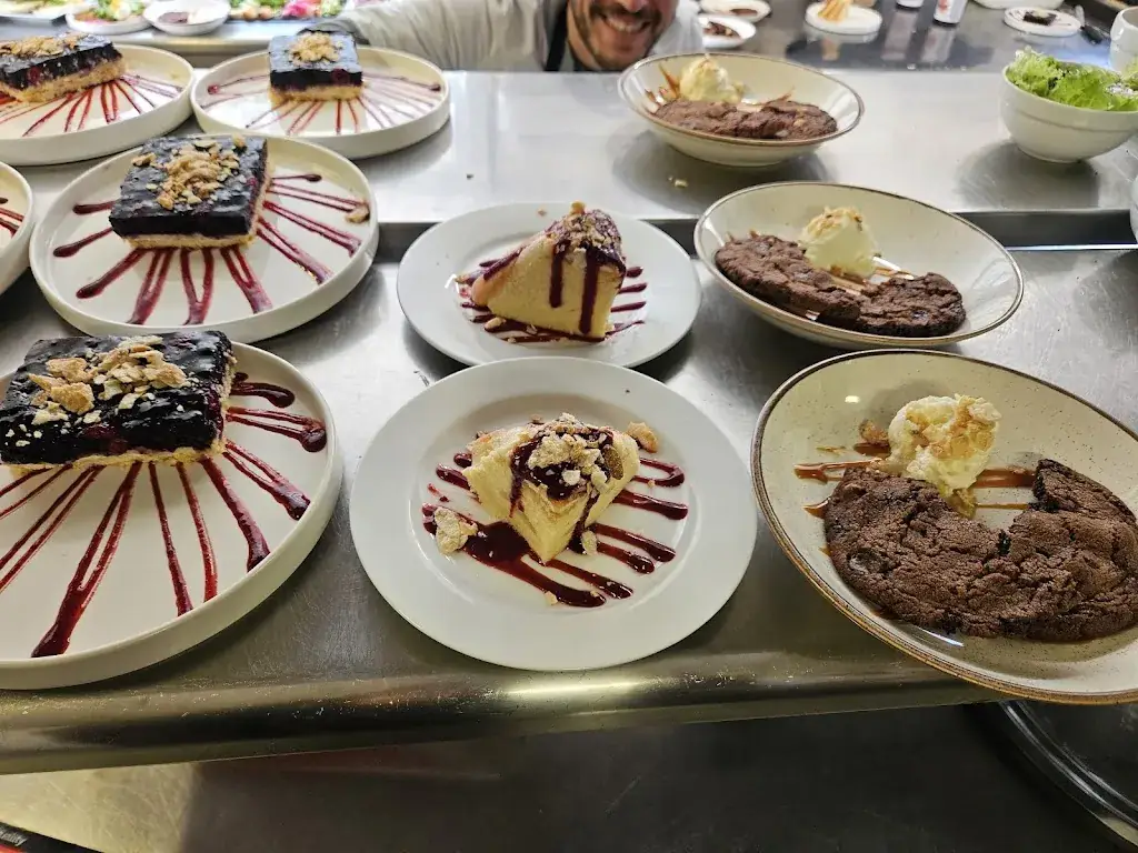 Chez Louisette - Auberge du Lienz_Barèges_slider_image_3