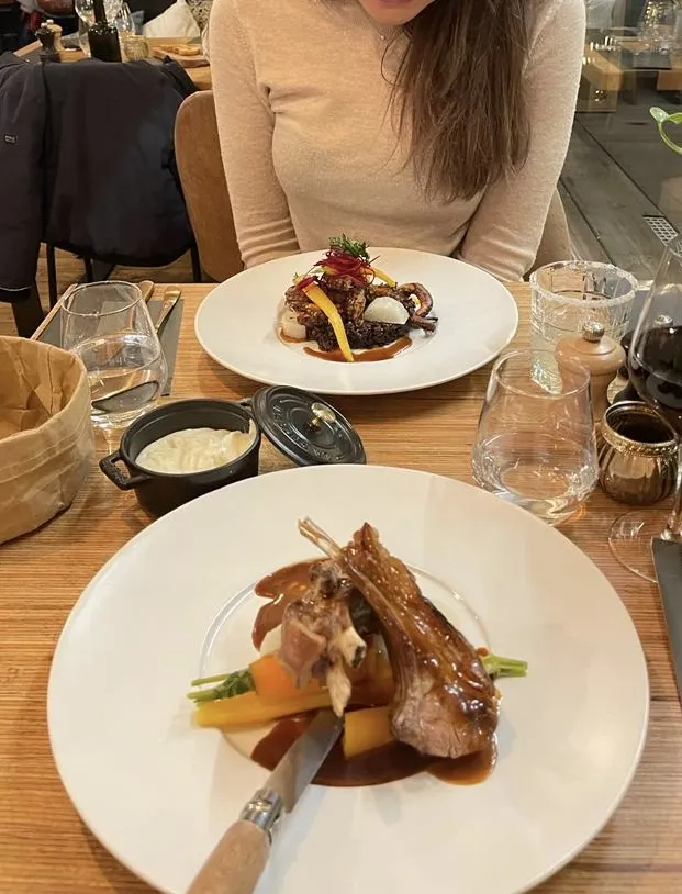 Melike Mete_Restaurant Le Rendez-Vous_Gets_review