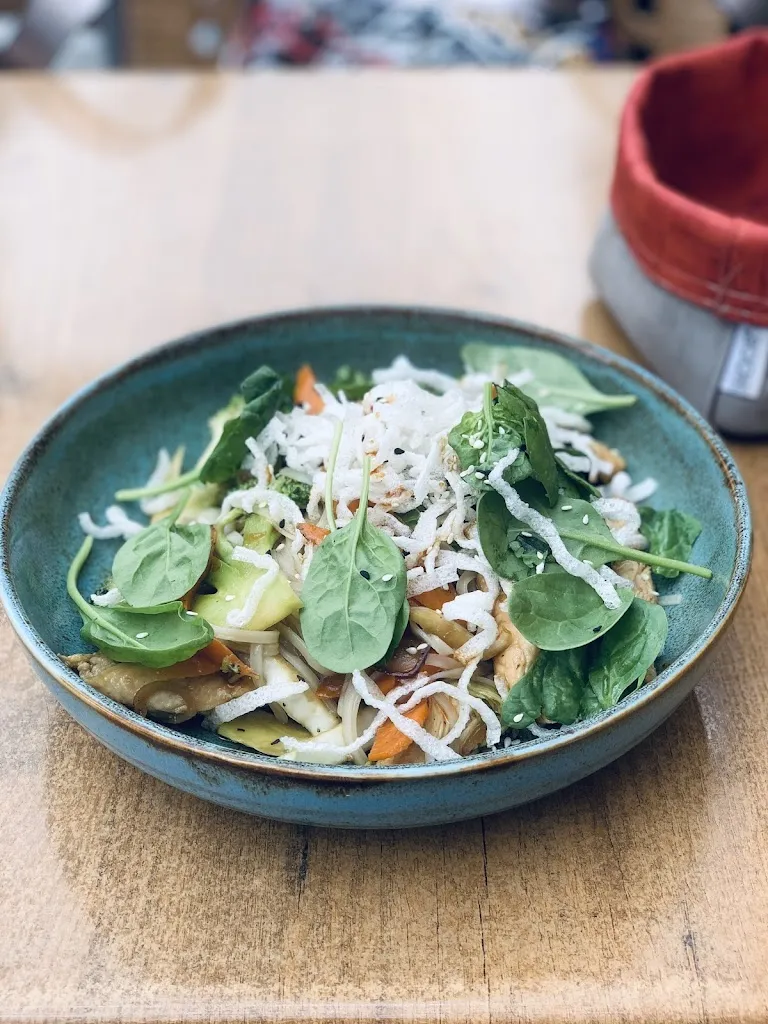 Daria Printseva_Restaurant Le Rendez-Vous_Gets_review