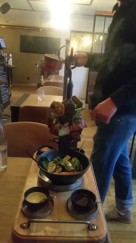 Restaurant Le Rendez-Vous_Gets_slider_image_2