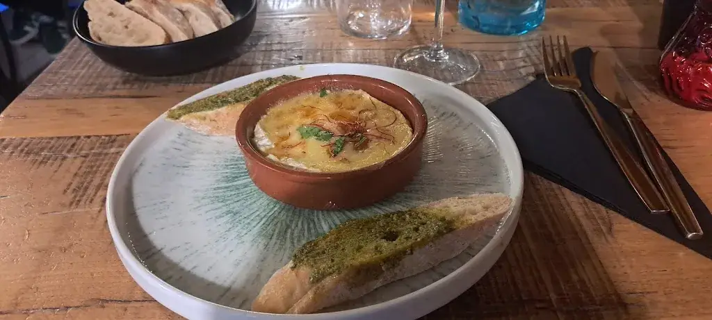 DAVID ATFIELD_LE GURU_Montpellier_review