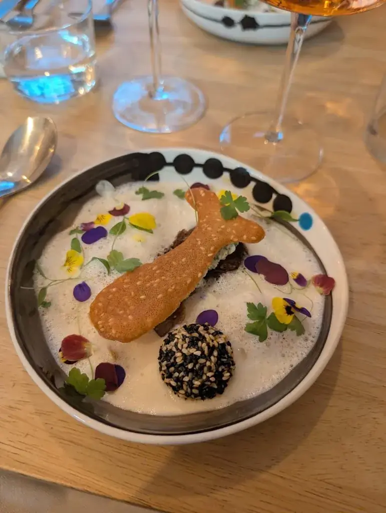 LuAnne Edwards Schurtz_ARTISANE_Montpellier_recensione