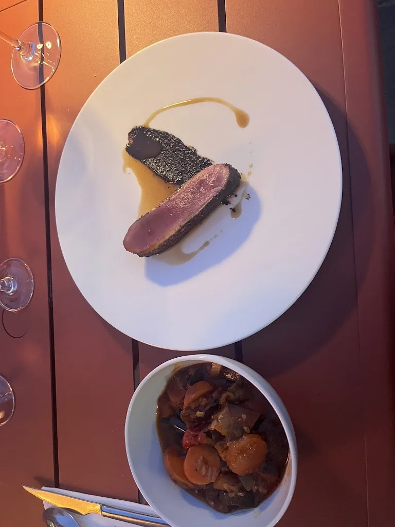 Lucie_Estolosa le restaurant_Drémil-Lafage_review