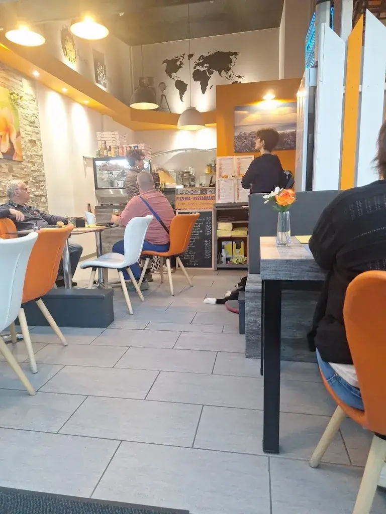 Maurice Blanchard_Pizzeria - Restaurant L'Escale_Arlanc_review