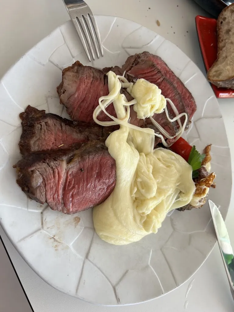 Juan Carlos Rengifo_Le Clos des Lys - Restaurant et Traiteur à Perpignan_Perpignan_review