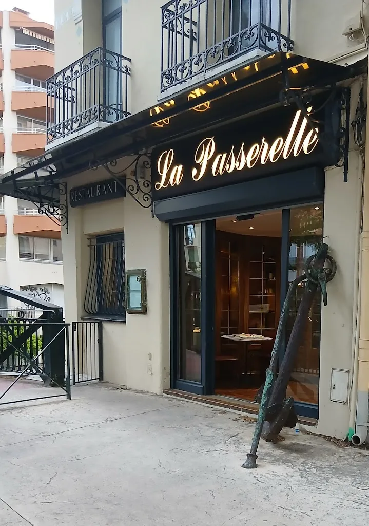 Samantha Moritz-Esteves_La Passerelle_Perpignan_review