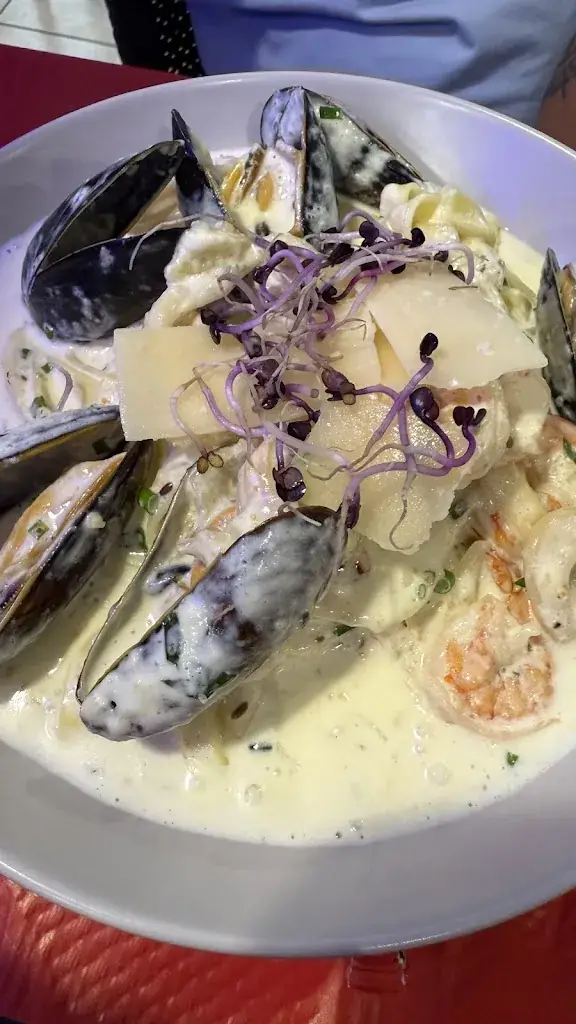 Aymeric Kartana_Restaurant H&A Pizzeria_Eaunes_review