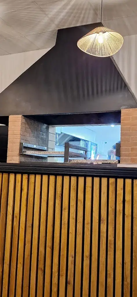 nathalie_La table Corse_Eaunes_recensione