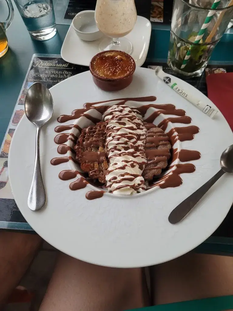 Amandine Roche_Comme à la M_Muret_review