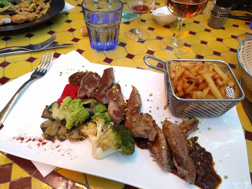 Russell Pearson_Au Remp'Arts_Elne_review