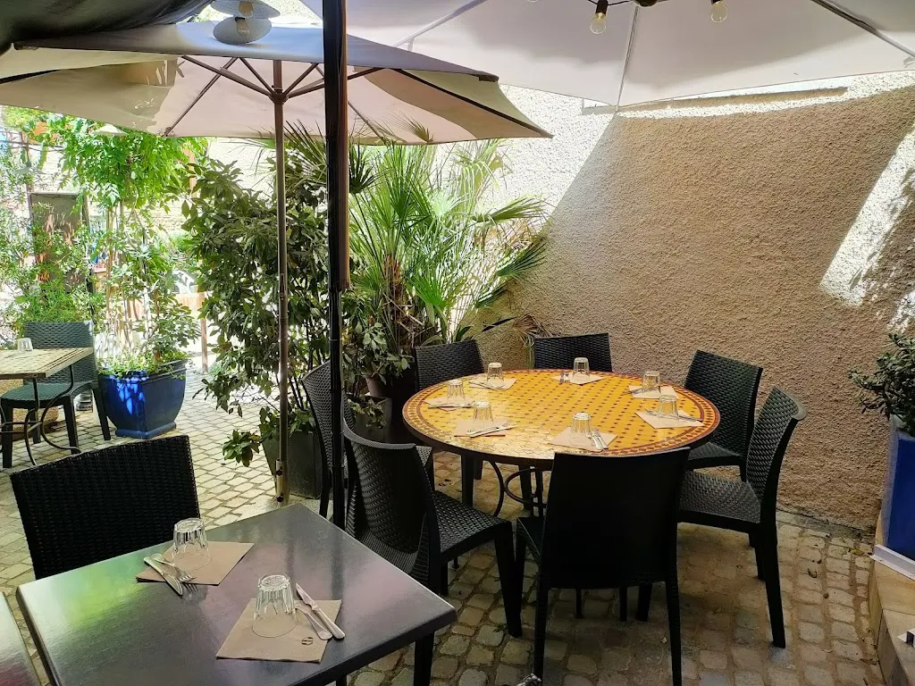 Au Remp'Arts restaurant in Elne