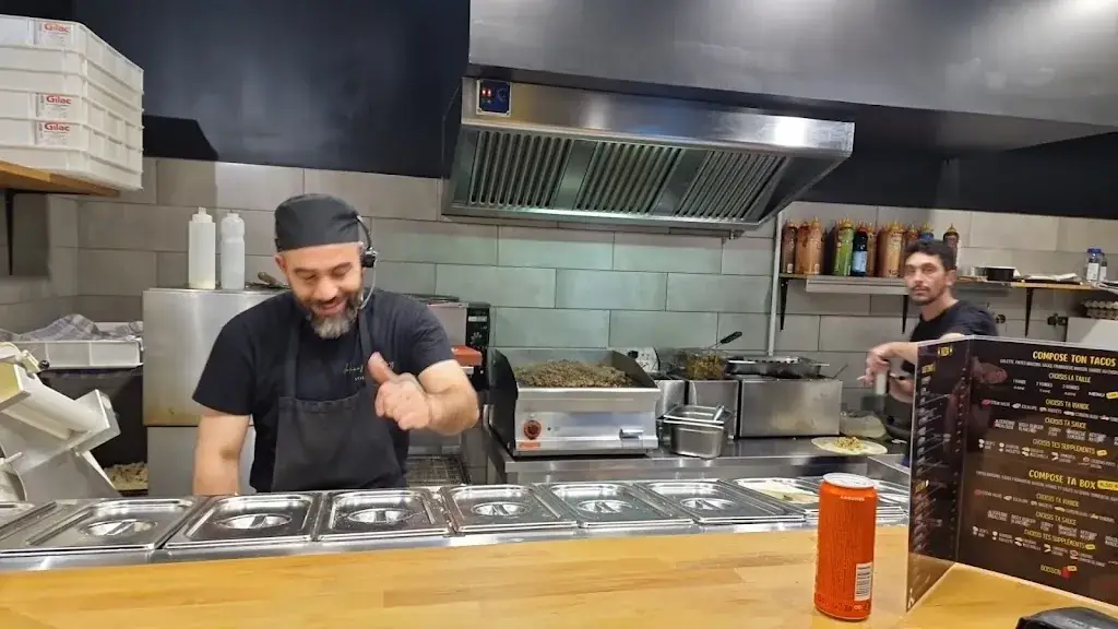 Bartosz Wiecek_Delices Factory Elne_Elne_review