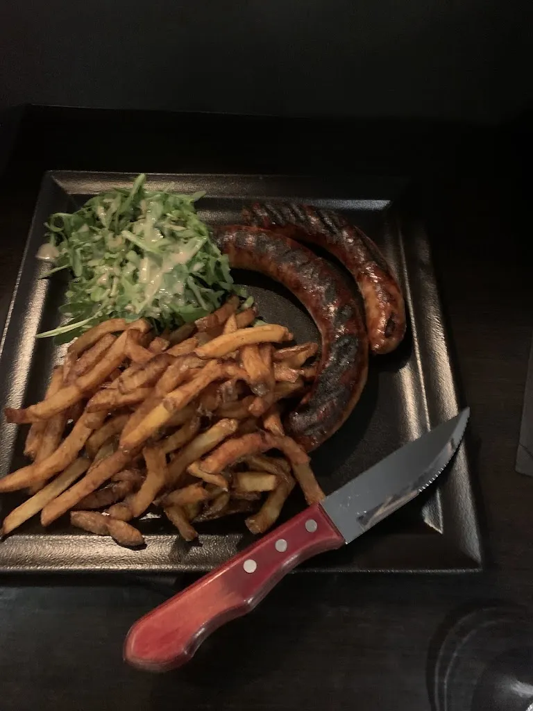 Ebenezer Kumar_Les Cabochards_Cugnaux_review