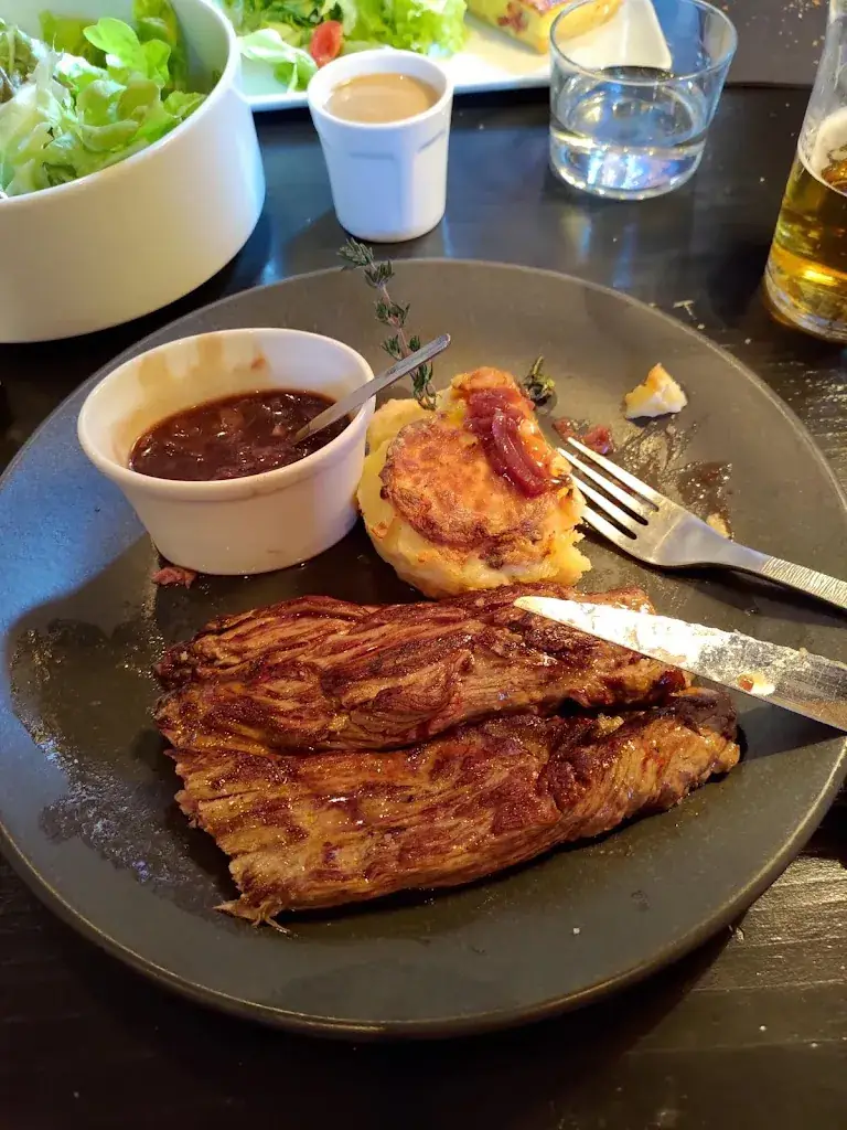 Ben Miles_Les Copeaux_Gets_review