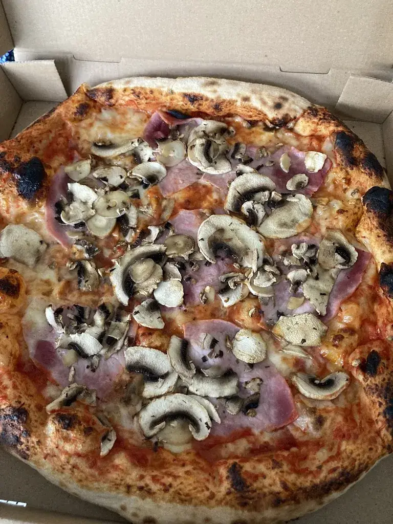 Gilles Taiton_Le Petit Napoli Cugnaux_Cugnaux_review