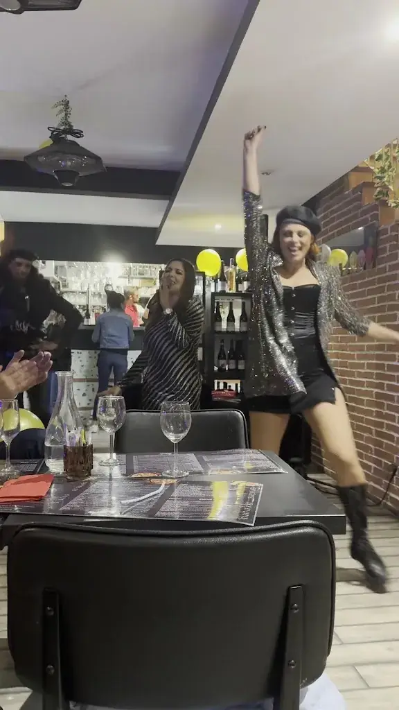 LA PIAZZETTA Restaurant in Cugnaux