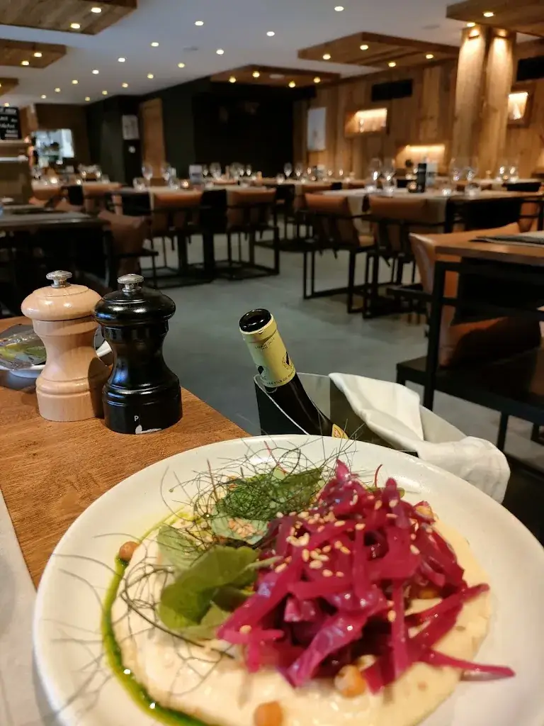 Vina Annapurna - Restaurant Les Gets_Gets_slider_image_3