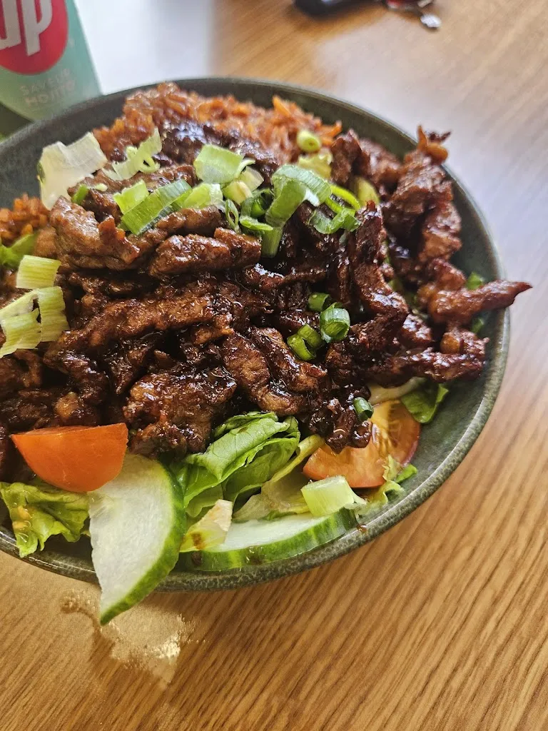 Pattaya thaï street food and hot wings halal restaurant in Cugnaux