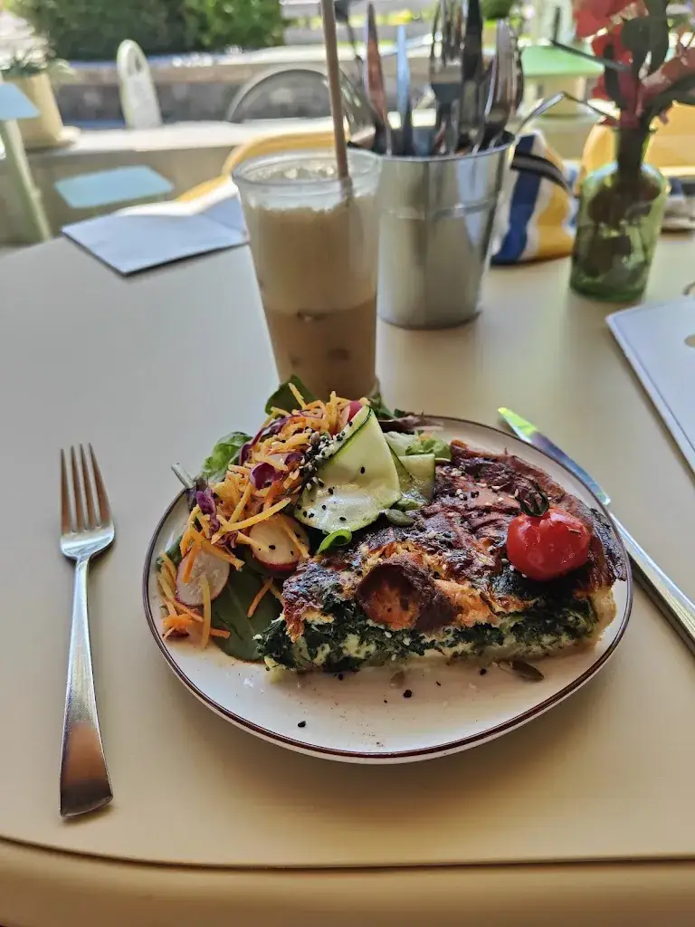 Genevieve Collins_Les Notes Gourmandes Café-Brunch Les Gets_Gets_review