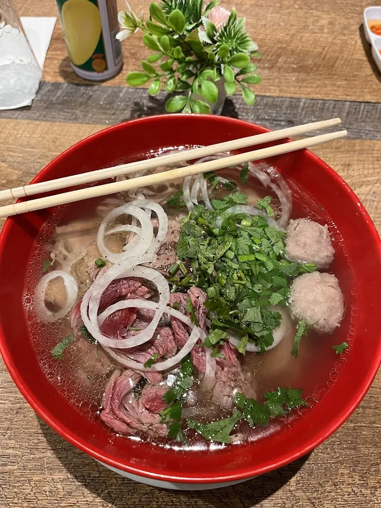 Reelika A_Les délices du Vietnam_Cugnaux_recensione