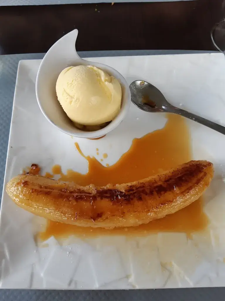 Emma Trott_Vietthai_Frouzins_review