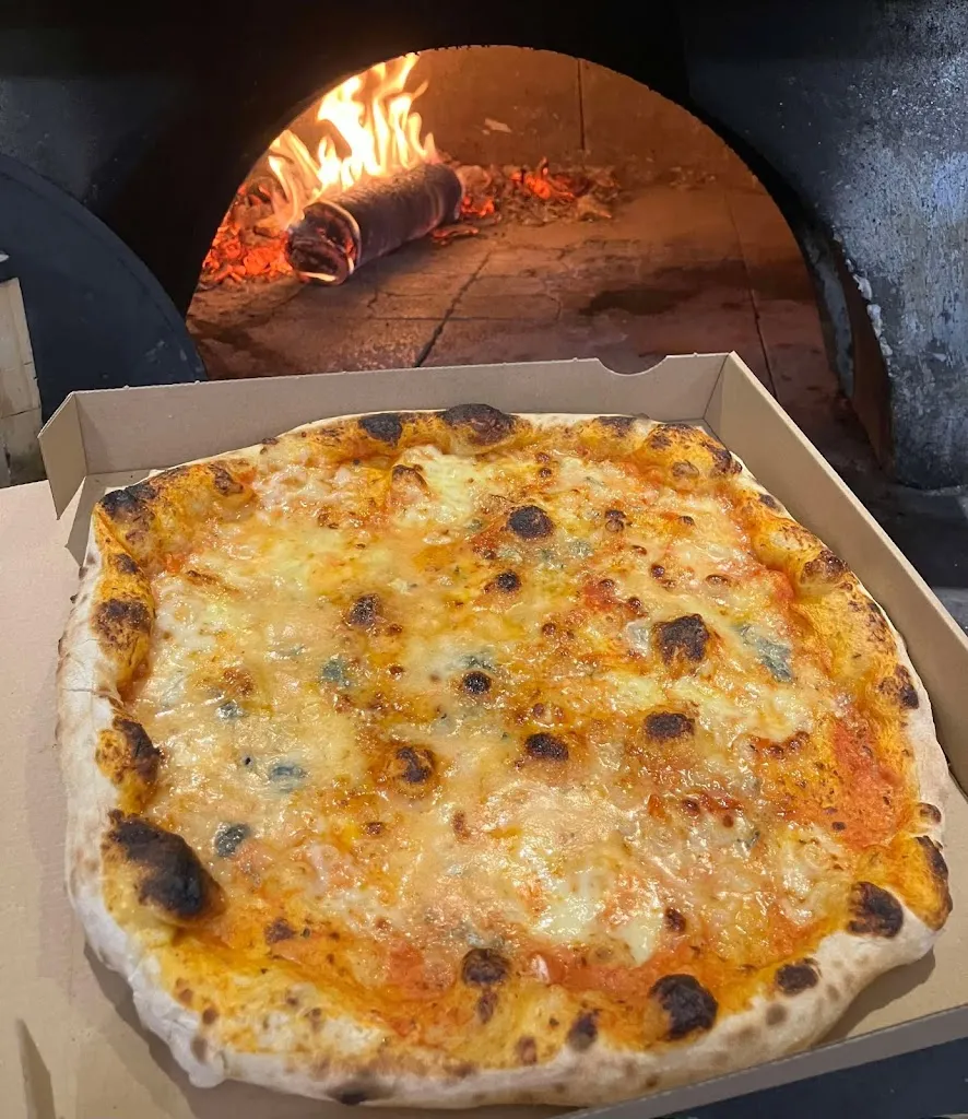 Le Petit Napoli Villeneuve-Tolosane_Villeneuve-Tolosane_slider_image_3