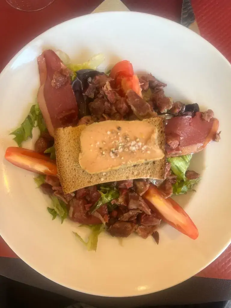 Julia Merlhe_Le Brasier_Frouzins_recensione