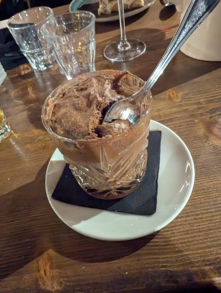 Jack Meade_Brasserie Du Centre_Gets_review