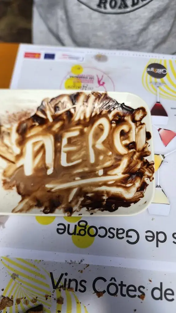 Valérie RENE_Guinguette du Pouy_Eauze_review